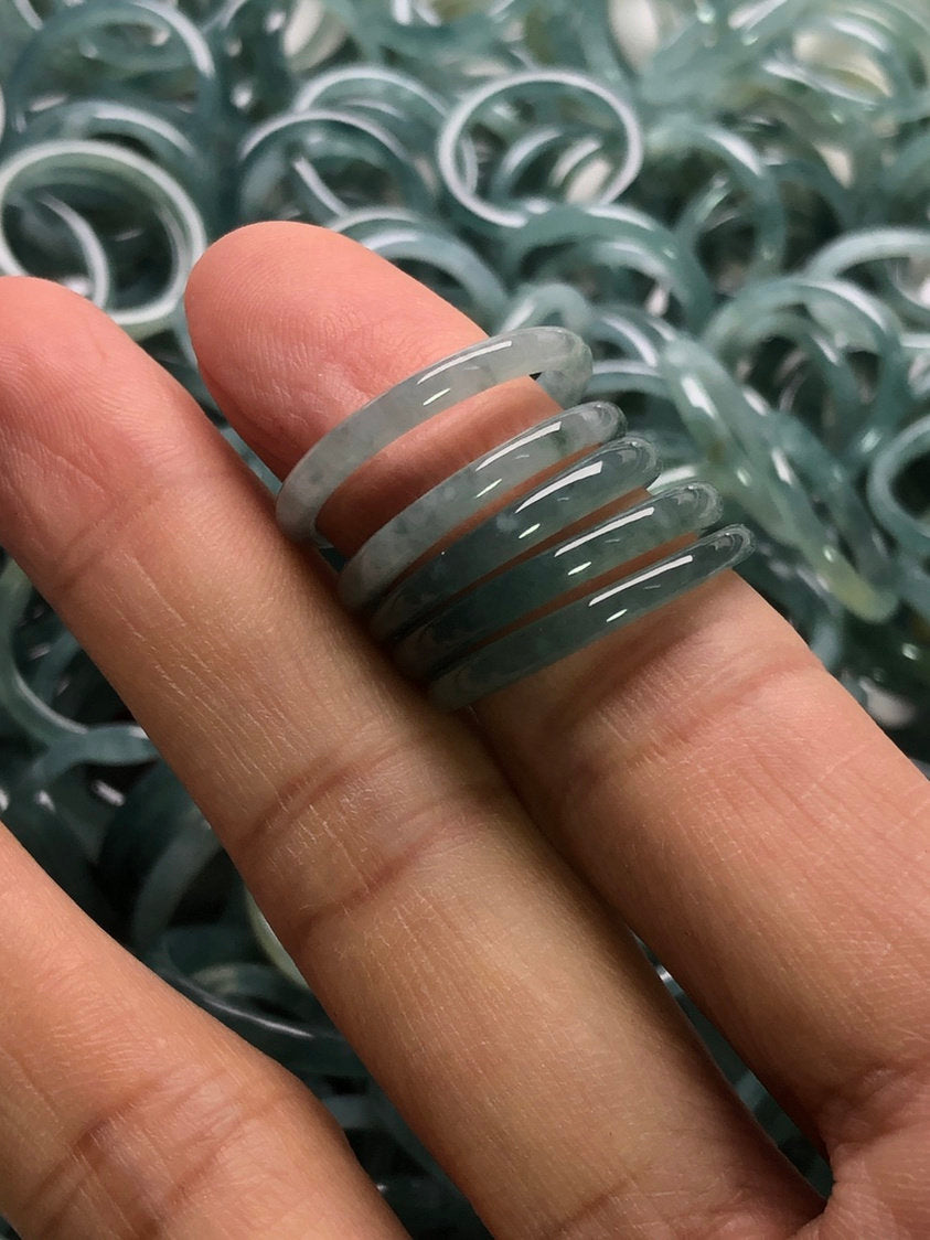 Bague en Jadéite Naturelle – Anneau en Jade Glacé Bleu-Vert – Bague Mixte Élégante