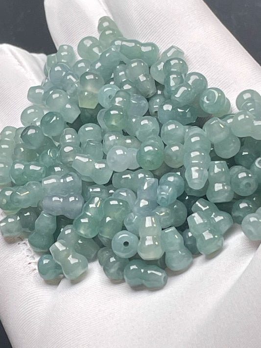 Perles en Jadéite Naturelle en Forme de Gourde – Bleu Glacier – Perles Percées pour Bijoux DIY